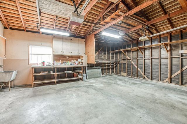 786 E Dovewood Lane, Fresno, CA 93710