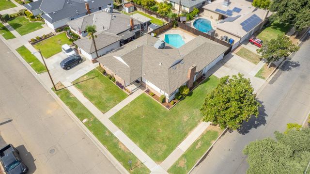 786 E Dovewood Lane, Fresno, CA 93710