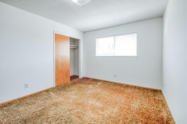 786 E Dovewood Lane, Fresno, CA 93710