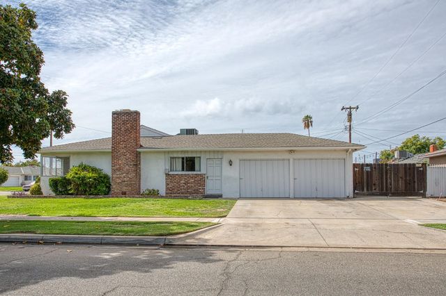 786 E Dovewood Lane, Fresno, CA 93710