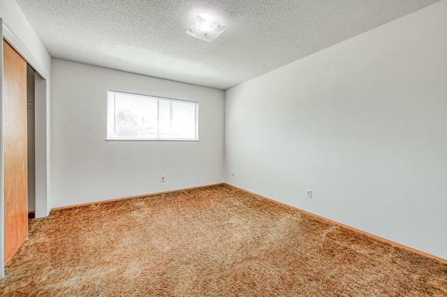 786 E Dovewood Lane, Fresno, CA 93710