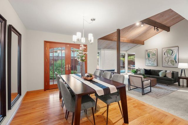 115 Lansberry Court, Los Gatos, CA 95032