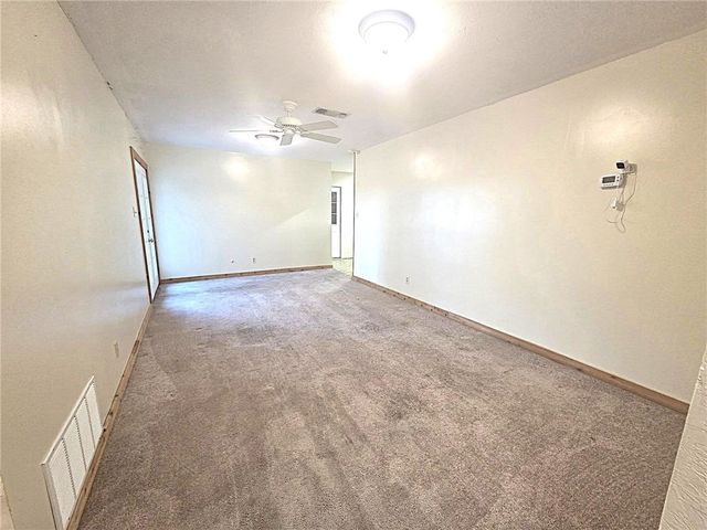 305 S Pasadena Dr, Kingsville, TX 78363