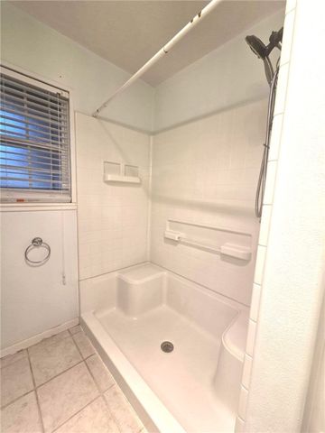 305 S Pasadena Dr, Kingsville, TX 78363