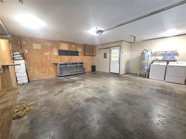 305 S Pasadena Dr, Kingsville, TX 78363