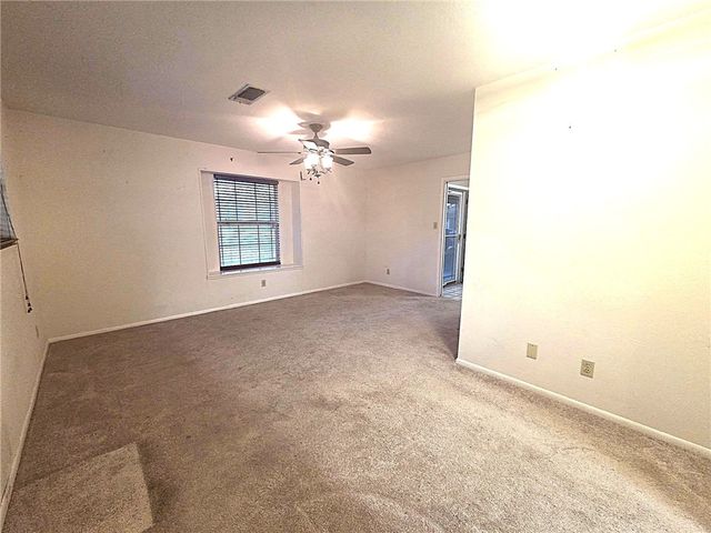 305 S Pasadena Dr, Kingsville, TX 78363