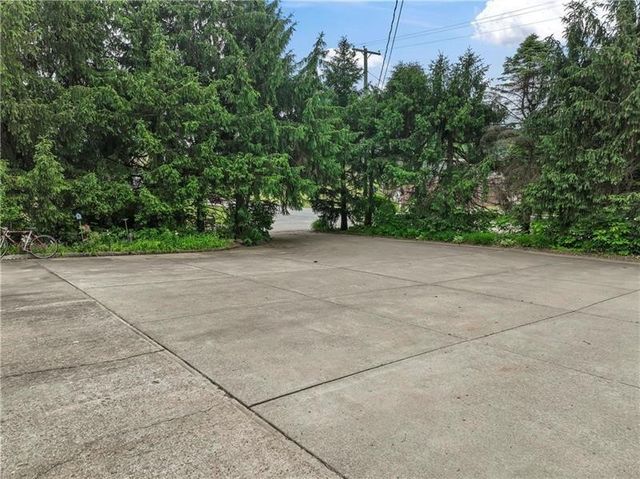 2102 Darlington Road, Chippewa Twp, PA 15010