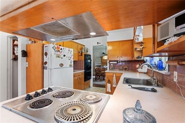 2102 Darlington Road, Chippewa Twp, PA 15010
