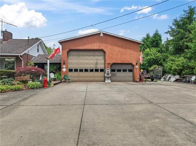 2102 Darlington Road, Chippewa Twp, PA 15010