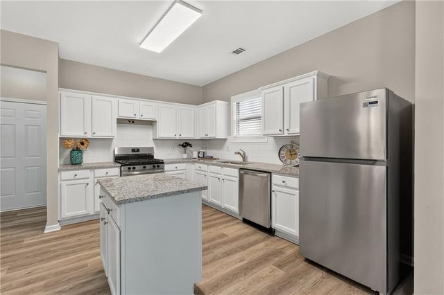 2513 Winslow Ridge Drive, Buford, GA 30519