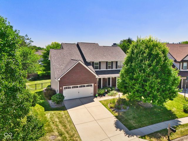 10126 Hawks Lake Drive, Fishers, IN 46037