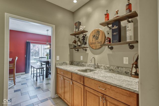 10126 Hawks Lake Drive, Fishers, IN 46037