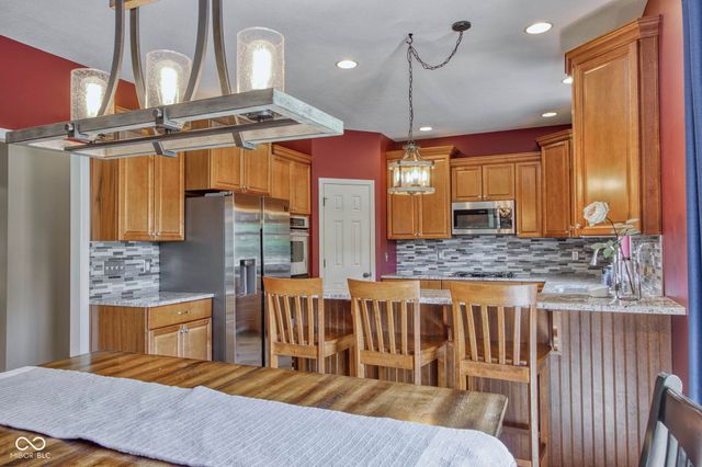 10126 Hawks Lake Drive, Fishers, IN 46037