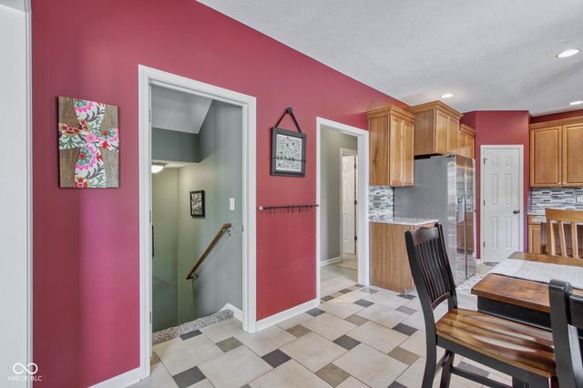 10126 Hawks Lake Drive, Fishers, IN 46037