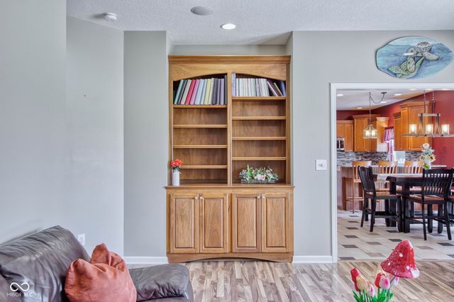 10126 Hawks Lake Drive, Fishers, IN 46037