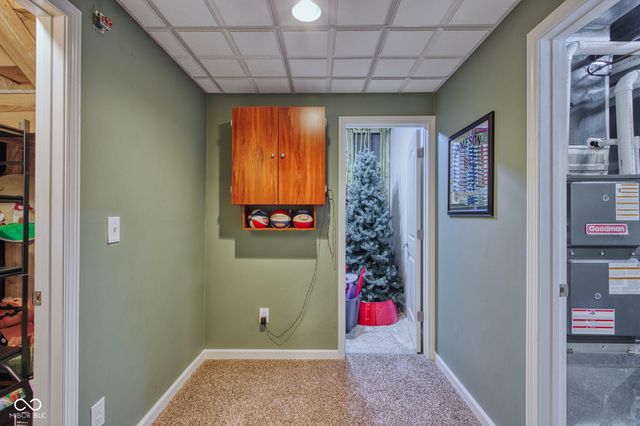 10126 Hawks Lake Drive, Fishers, IN 46037