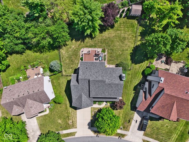 10126 Hawks Lake Drive, Fishers, IN 46037