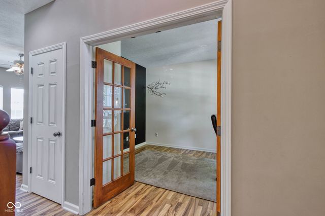 10126 Hawks Lake Drive, Fishers, IN 46037