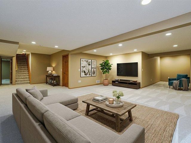 17743 Layton Path, Lakeville, MN 55044