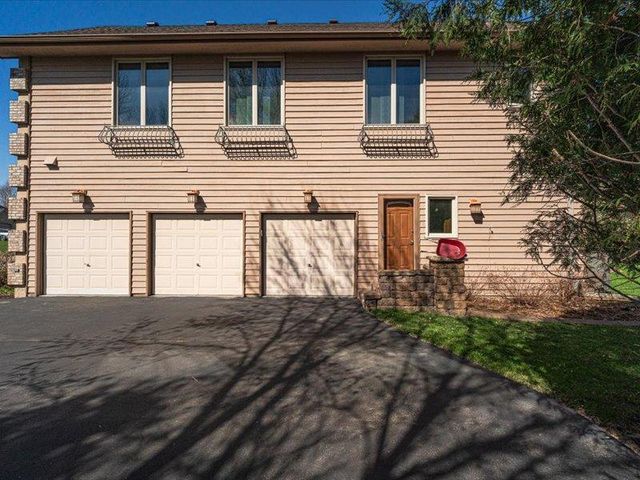 17743 Layton Path, Lakeville, MN 55044