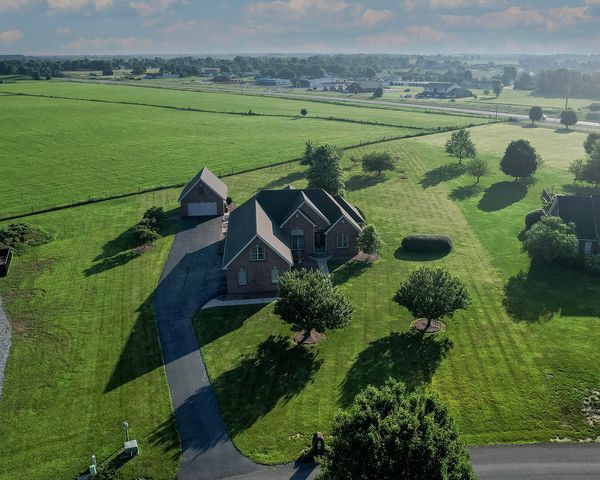 168 Master Court, Hustonville, KY 40437