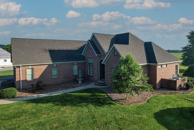 168 Master Court, Hustonville, KY 40437