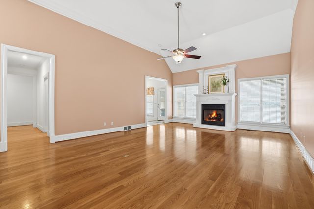 168 Master Court, Hustonville, KY 40437