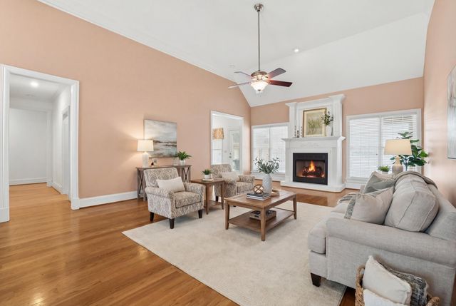 168 Master Court, Hustonville, KY 40437