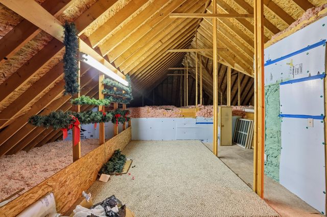 168 Master Court, Hustonville, KY 40437