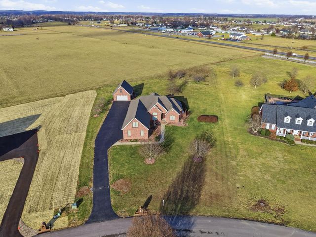 168 Master Court, Hustonville, KY 40437