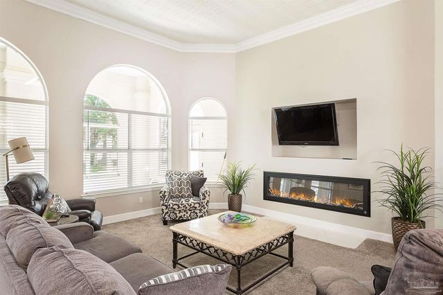 1328 Tour Dr, Gulf Breeze, FL 32563