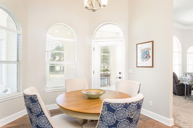 1328 Tour Dr, Gulf Breeze, FL 32563