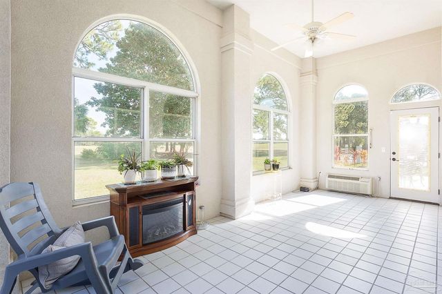 1328 Tour Dr, Gulf Breeze, FL 32563