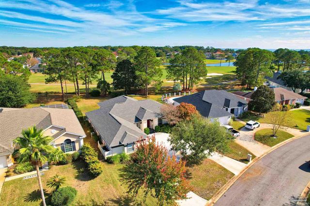 1328 Tour Dr, Gulf Breeze, FL 32563