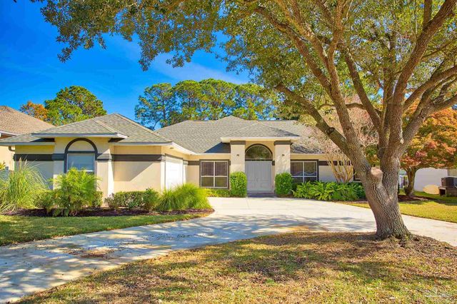 1328 Tour Dr, Gulf Breeze, FL 32563