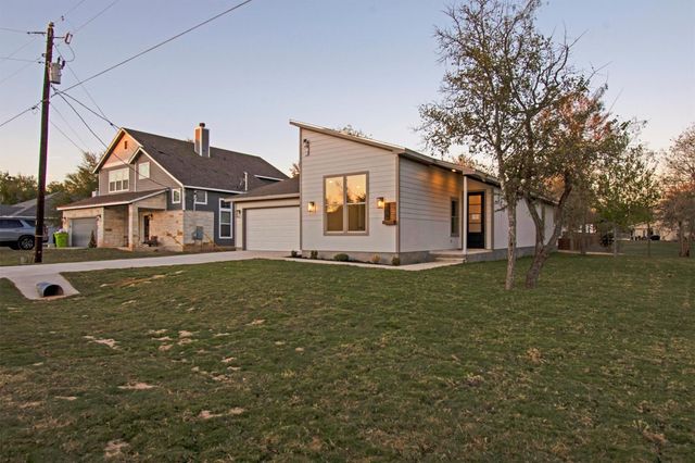 346 Nene LN, Bastrop, TX 78602