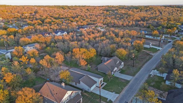 346 Nene LN, Bastrop, TX 78602