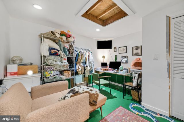 9 BRISTOW PL, Philadelphia, PA 19123