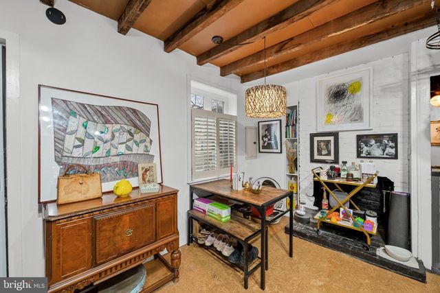 9 BRISTOW PL, Philadelphia, PA 19123