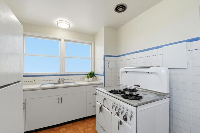 108 N Mayfair Avenue, Daly City, CA 94015