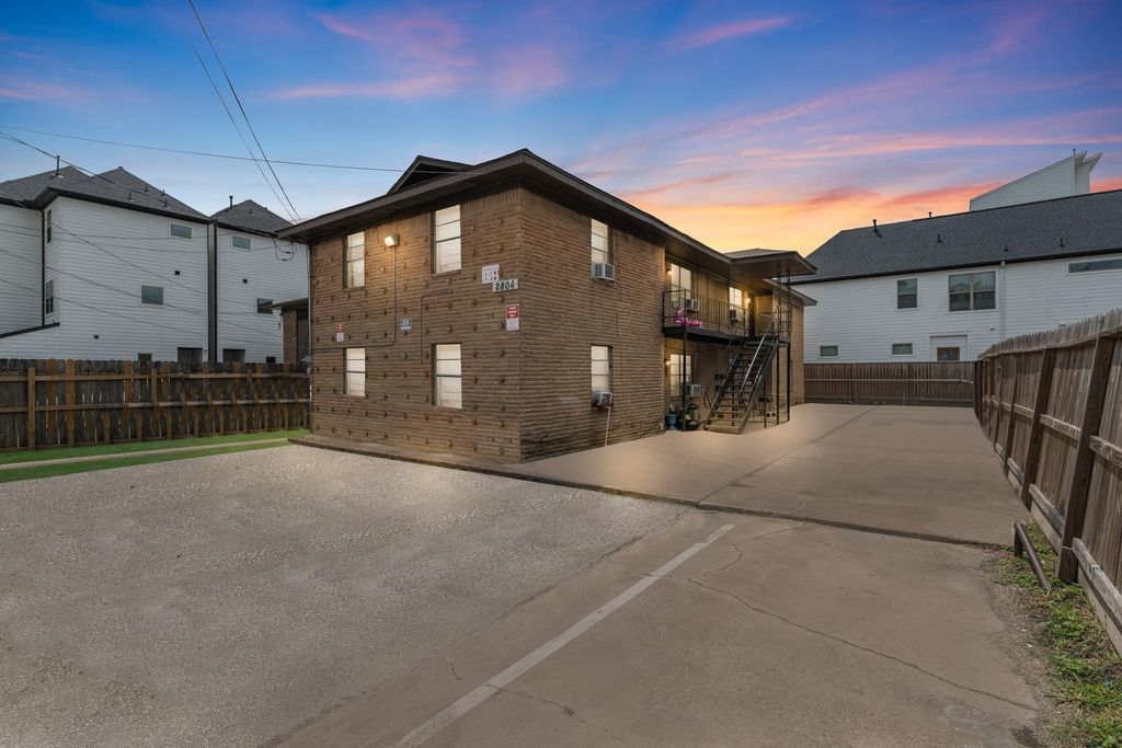 2806 Delano Street 4, Houston, TX 77004