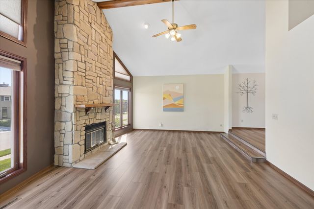 3110 Hartford Drive, Bettendorf, IA 52722
