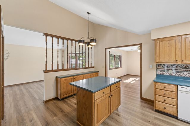 3110 Hartford Drive, Bettendorf, IA 52722