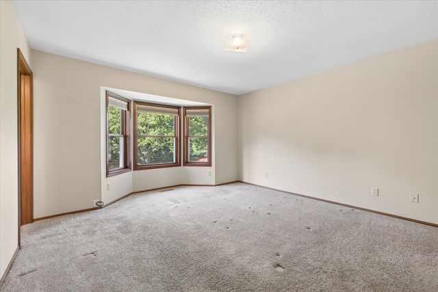 3110 Hartford Drive, Bettendorf, IA 52722