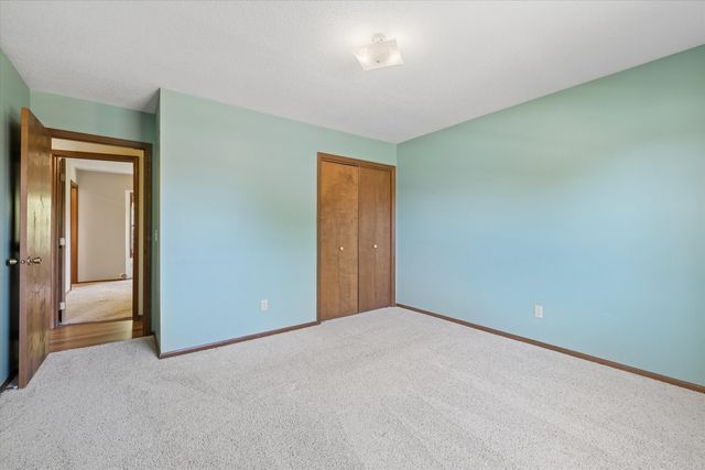 3110 Hartford Drive, Bettendorf, IA 52722