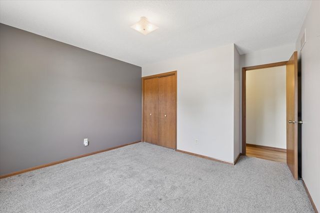 3110 Hartford Drive, Bettendorf, IA 52722