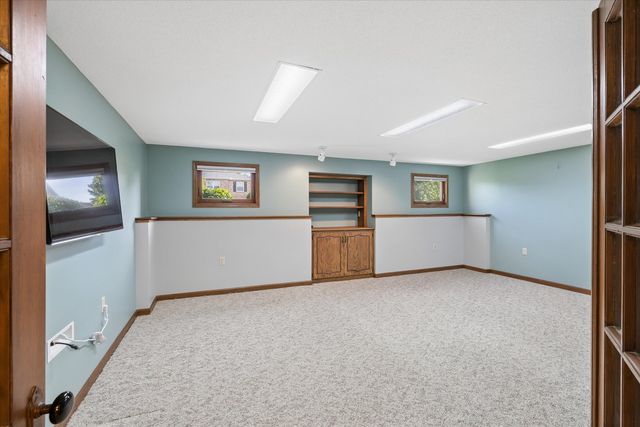 3110 Hartford Drive, Bettendorf, IA 52722