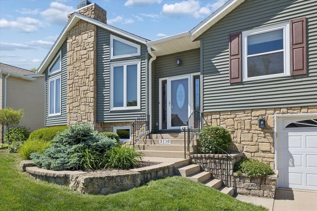 3110 Hartford Drive, Bettendorf, IA 52722