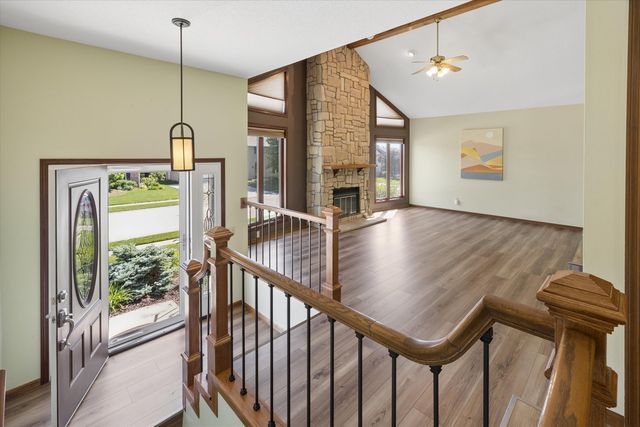 3110 Hartford Drive, Bettendorf, IA 52722