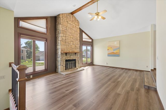 3110 Hartford Drive, Bettendorf, IA 52722
